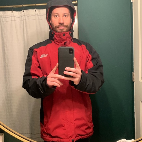Northface HyVent winter jacket! Size Large! - Picture 5 of 16
